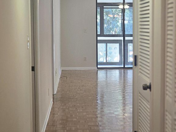 5th image of 1810 SEVILLA Boulevard #311