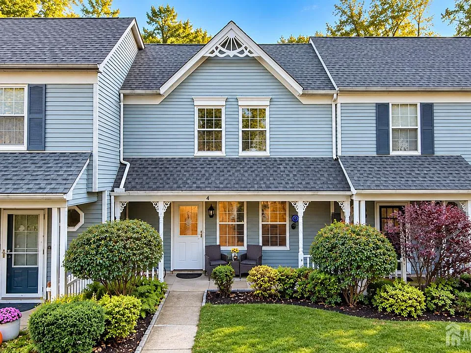 4 Letts Ct