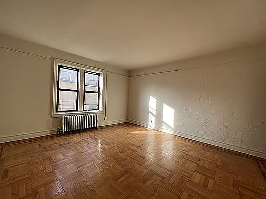 2nd image of 850 E 31st St #G2