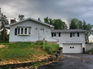 159 Decker Rd, Jermyn, PA 18433
