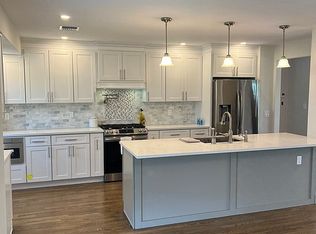 2342 Jennie Ct, Merrick, NY 11566