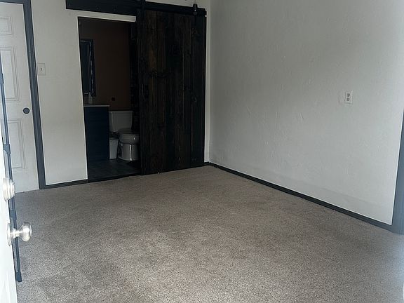 5th image of 745 E Rosewood Ct
