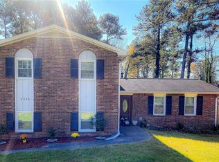 2526 Bailey Dr, Norcross, GA 30071