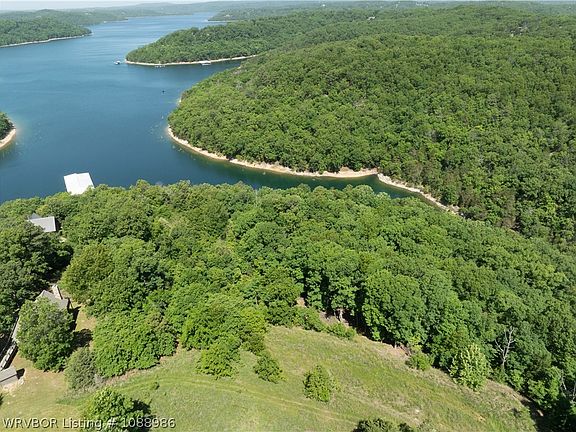 2nd image of Lakeview Bnd