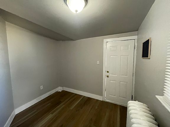 3rd image of 1234 W Allegheny Ave #1R