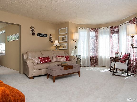 4th image of 805 N 6th Ave