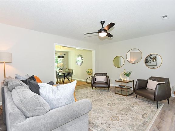 5th image of 813 Quail Cove Ct
