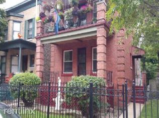 1041 W Irving Park Rd, Chicago, IL 60613