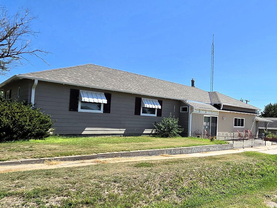 1st image of 720 7th St