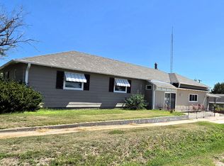 720 7th St, Beaver City, NE 68926