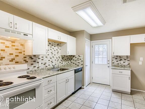 4th image of 1014 Misty Meadow Ct