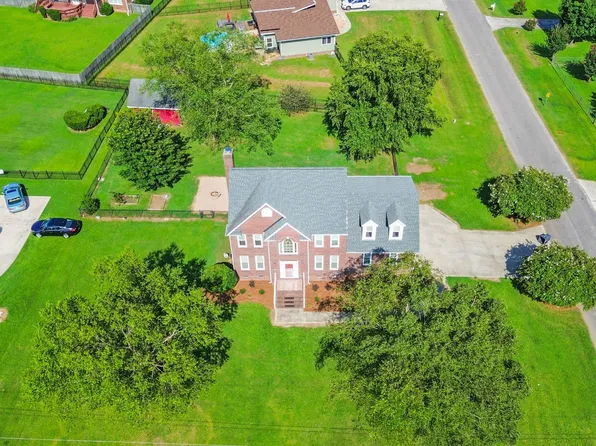 1010 Warren Rd, Erwin, NC 28339