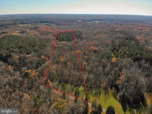 Merrryman Dr, Victoria, VA 23974