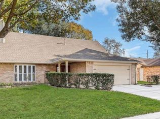 8306 Wind Forest Dr, Houston, TX 77040