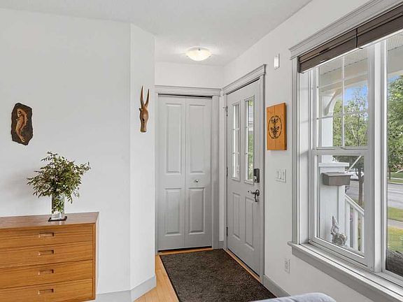 4th image of 5528 W Forand St SW