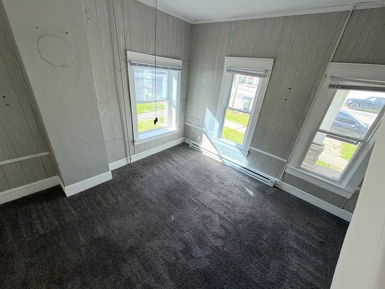 304 E Main St #3 — Photo 8
