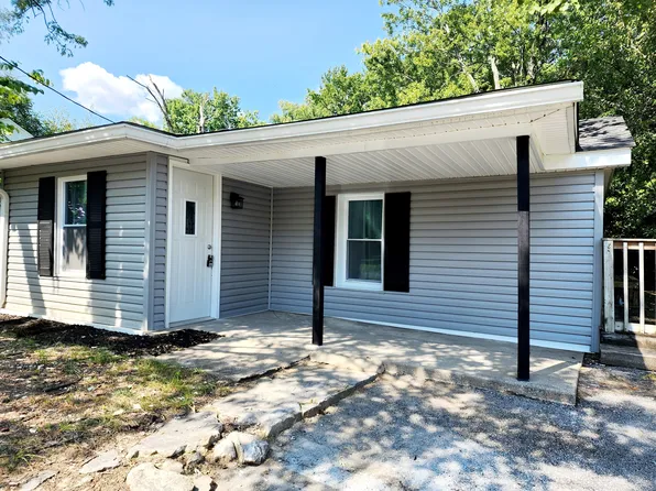 213 Starlight Dr, Clarksville, IN 47129