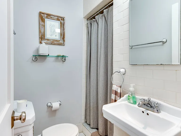 175 Warfield Way — Photo 7