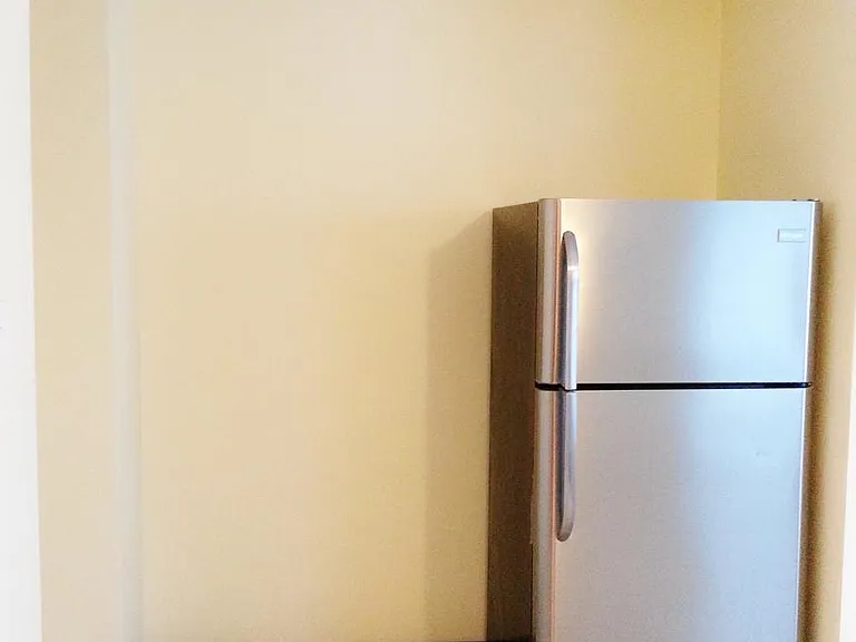 830 S 49th St #4 — Photo 5