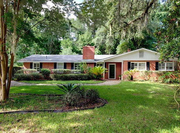 3rd image of 120 Druid Oaks Ln