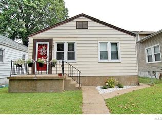 7065 Sutherland Ave, Saint Louis, MO