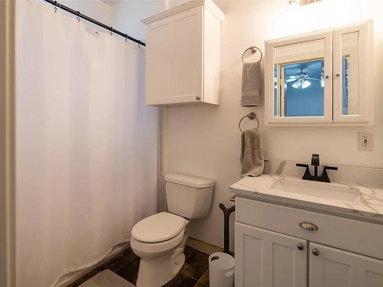 604 W Drew St — Photo 5