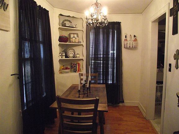 5th image of 1412 W Maine St