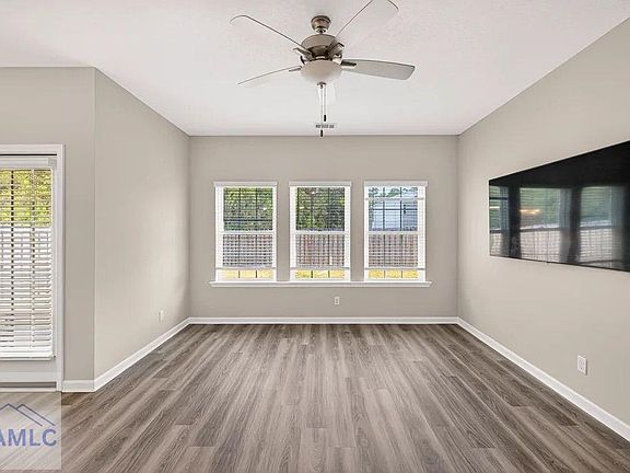 5th image of 221 Joann Lewis Ln