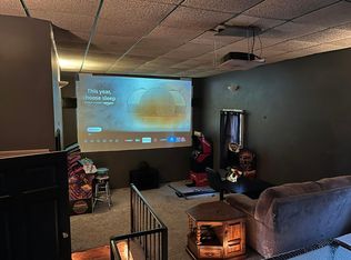 220 W 7th Ave ROOM 1-3, Tarentum, PA