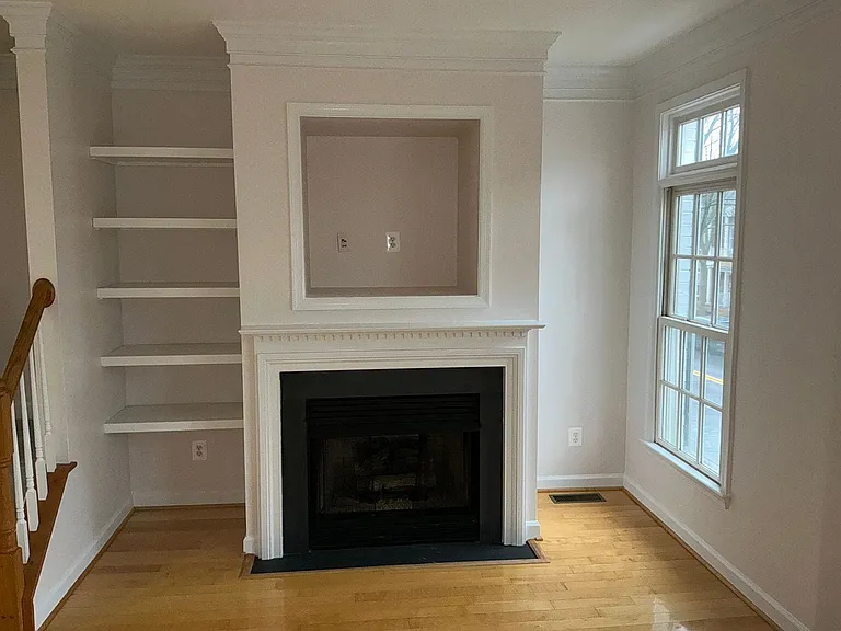 332 Casey Ln — Photo 8