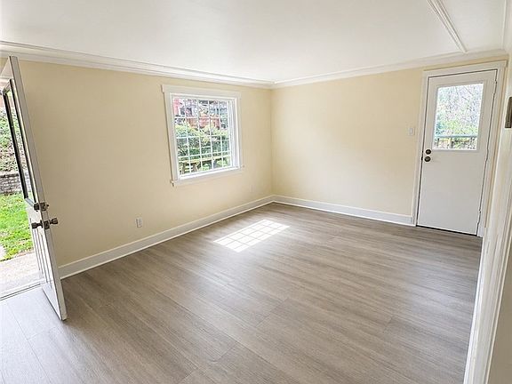 2nd image of 293 Greenlee Rd