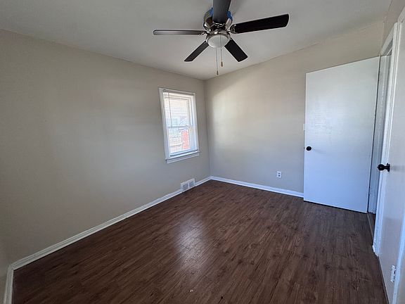 3rd image of 8227 Riverview St