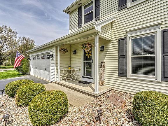 2nd image of 650 Brookeville Dr