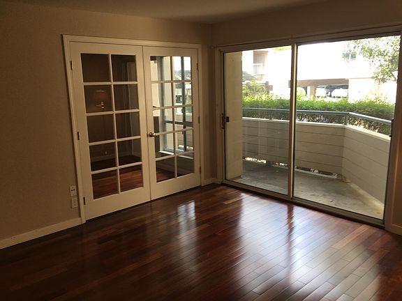 5th image of 398 Larkspur Plaza Dr