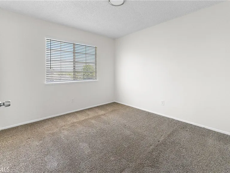 1232 Kings Rd — Photo 7