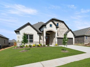413 Daybreak Dr, Waxahachie, TX 75167