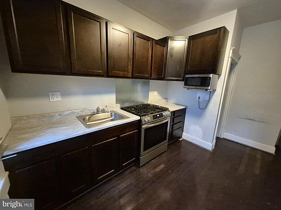 4th image of 2536 W Lafayette Ave