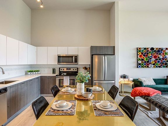 3rd image of 799 SE 1st Ave Ste 606