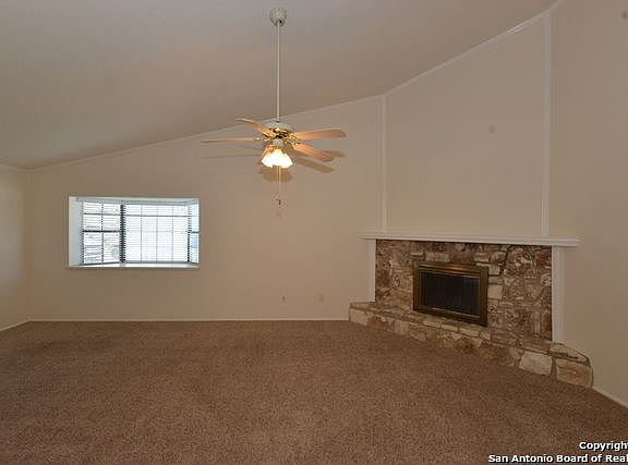 3rd image of 613 Oak Park Dr