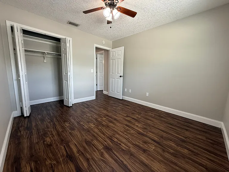 329 Albert St #8 — Photo 13