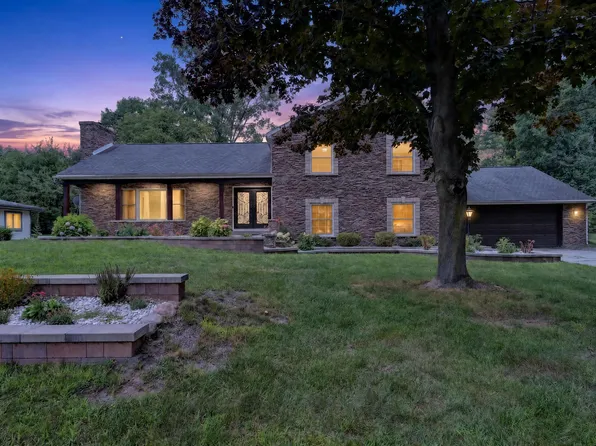 5866 Pineview Dr, Ypsilanti, MI 48197