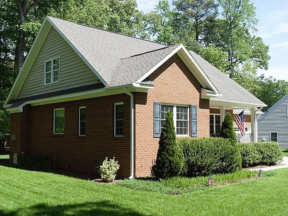 3rd image of 205 John Wythe Pl
