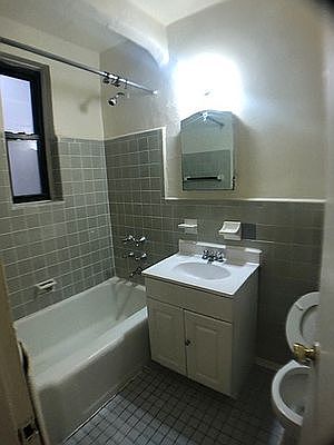 5th image of 48 Saint Pauls Pl APT 2F
