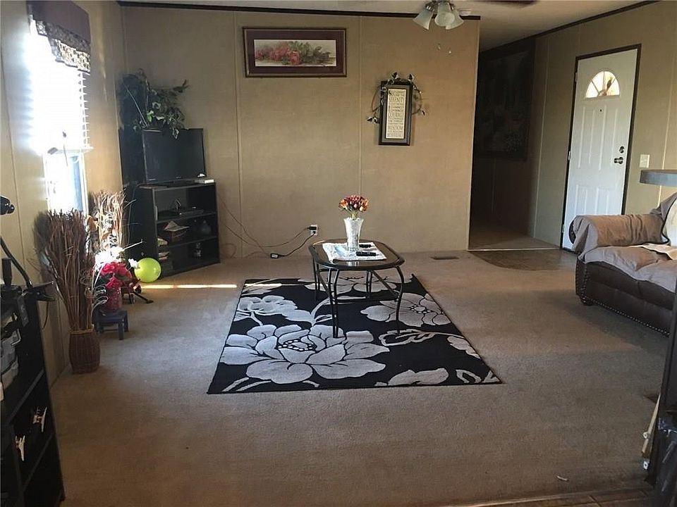 2nd image of 6801 Winchester Dr