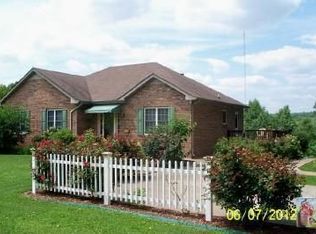 701 3rd Ave W, Springfield, TN 37172