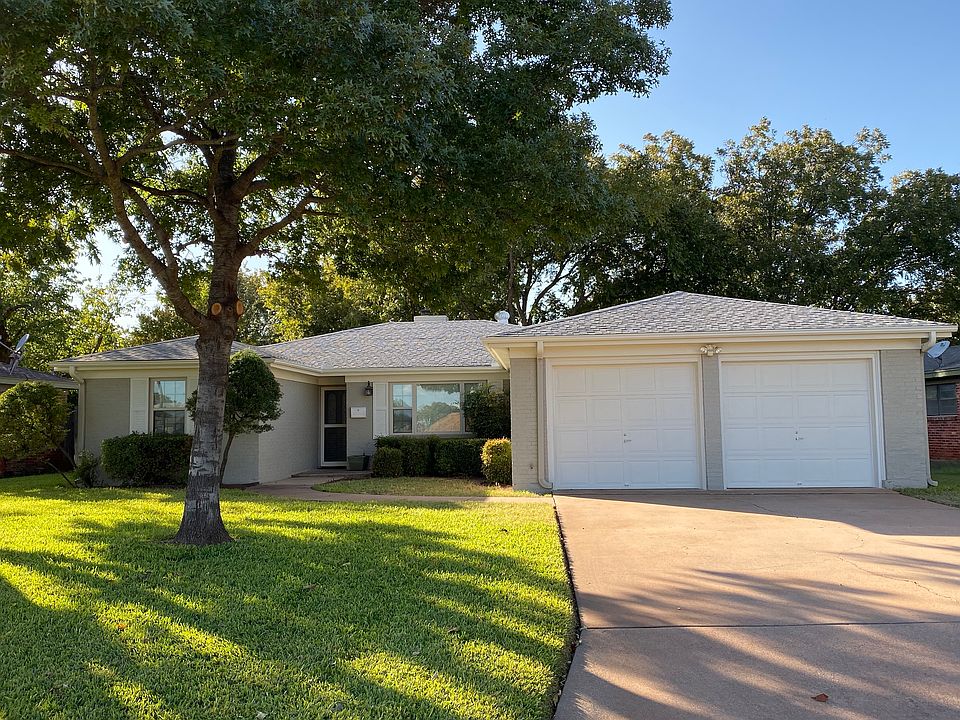 1st image of 2310 Greenbriar Dr
