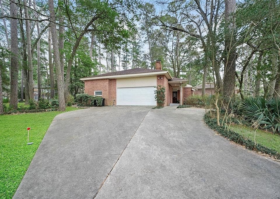 1st image of 15788 Lakeway Dr