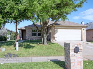 5460 Kleberg Dr, Grand Prairie, TX 75052