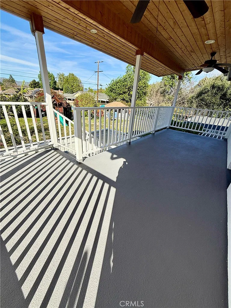 2 bed, 1.5 bath, 700 sqft, $3,000 — Photo 3