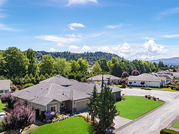 3rd image of 15203 148th Avenue Ct E